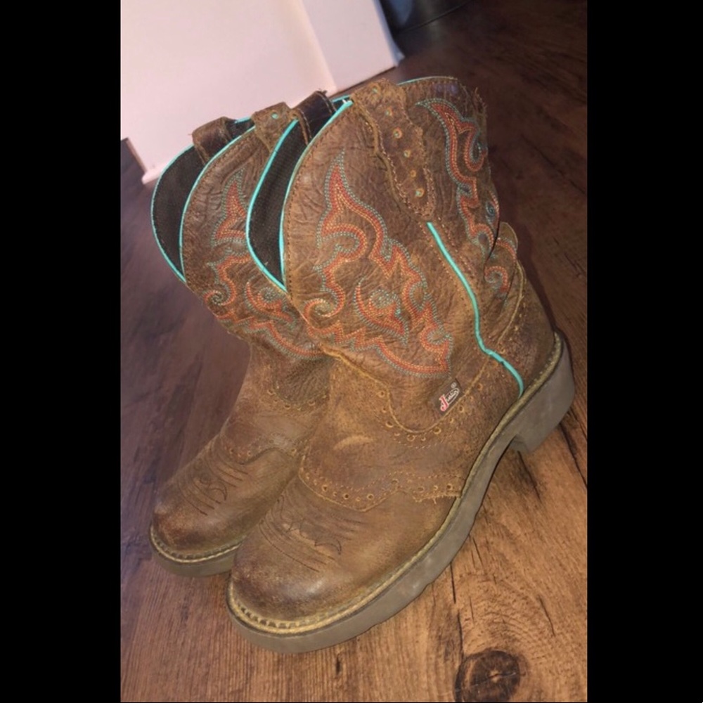 Justin Gypsy Cowboy Boots